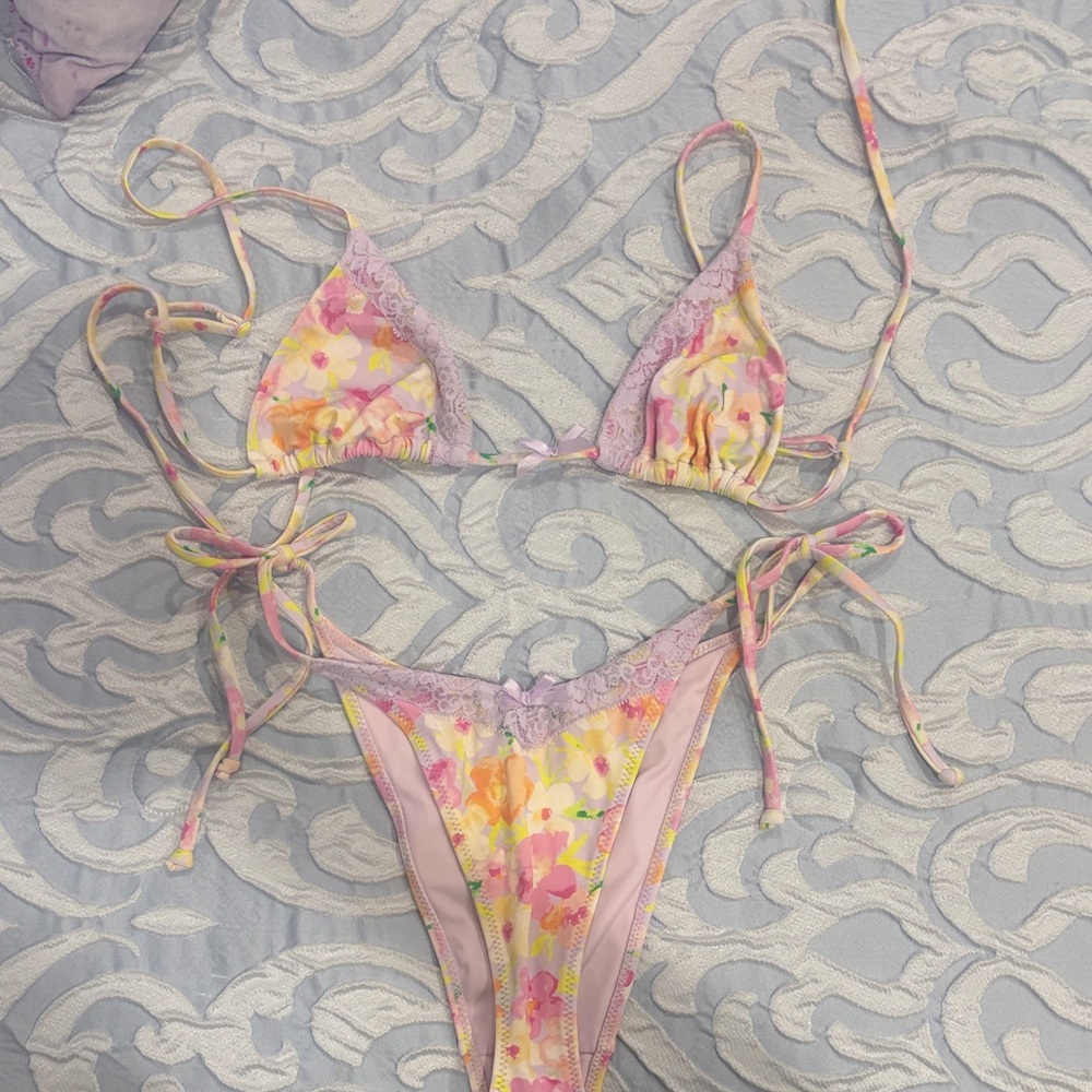 PacSun Pastel Floral Lace-Trim String Bikini in Lavender and Yellow